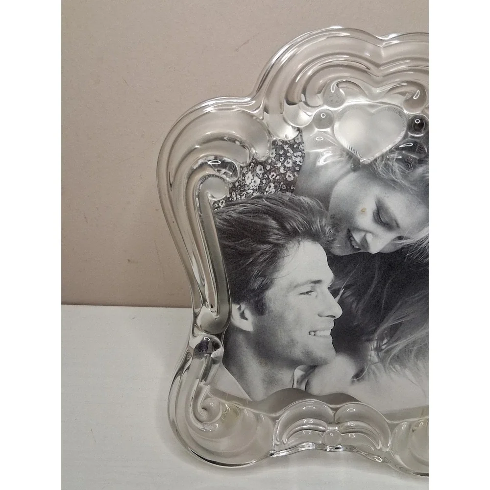 Vintage Style Clear Glass Picture Frame Heart Accent 4x5 Photo